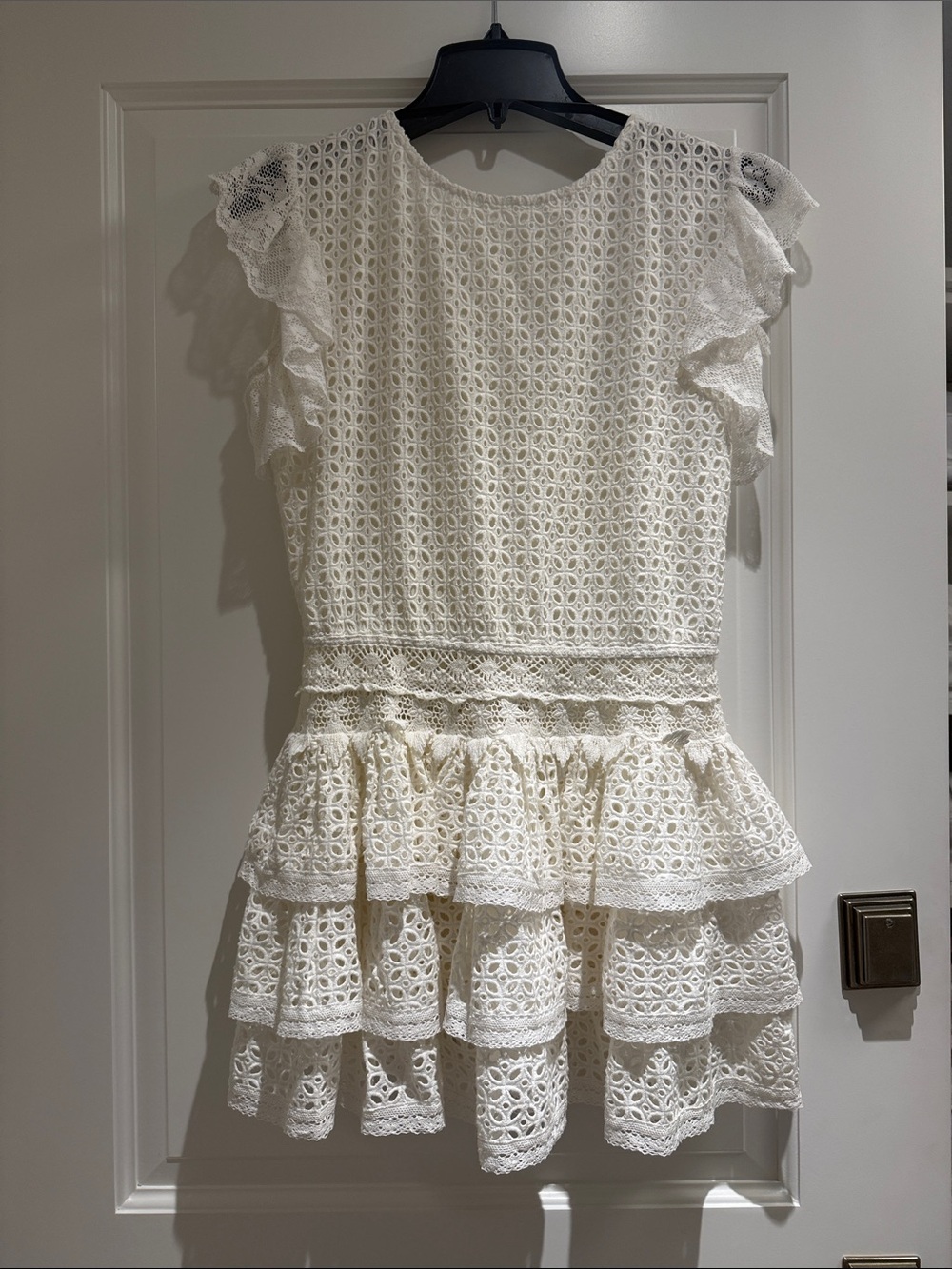 Place Nationale Women's Ivory Lace Tiered Mini Dress, size 1